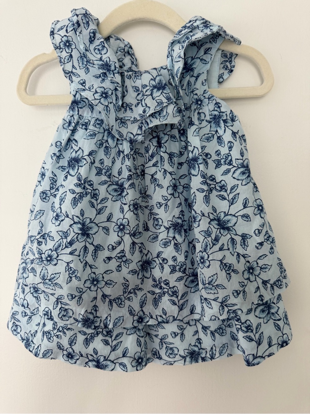 Janie and Jack baby girl Blue Floral Ruffle Dress size 3-6 months